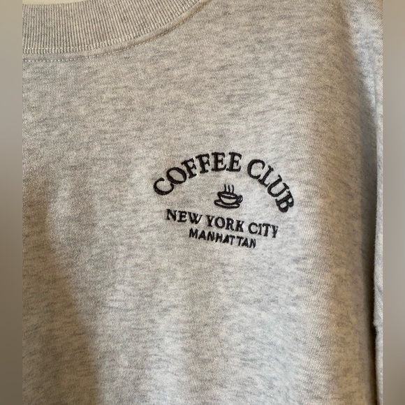 Abercrombie Grey Crewneck, Size M - Picture 2 of 5